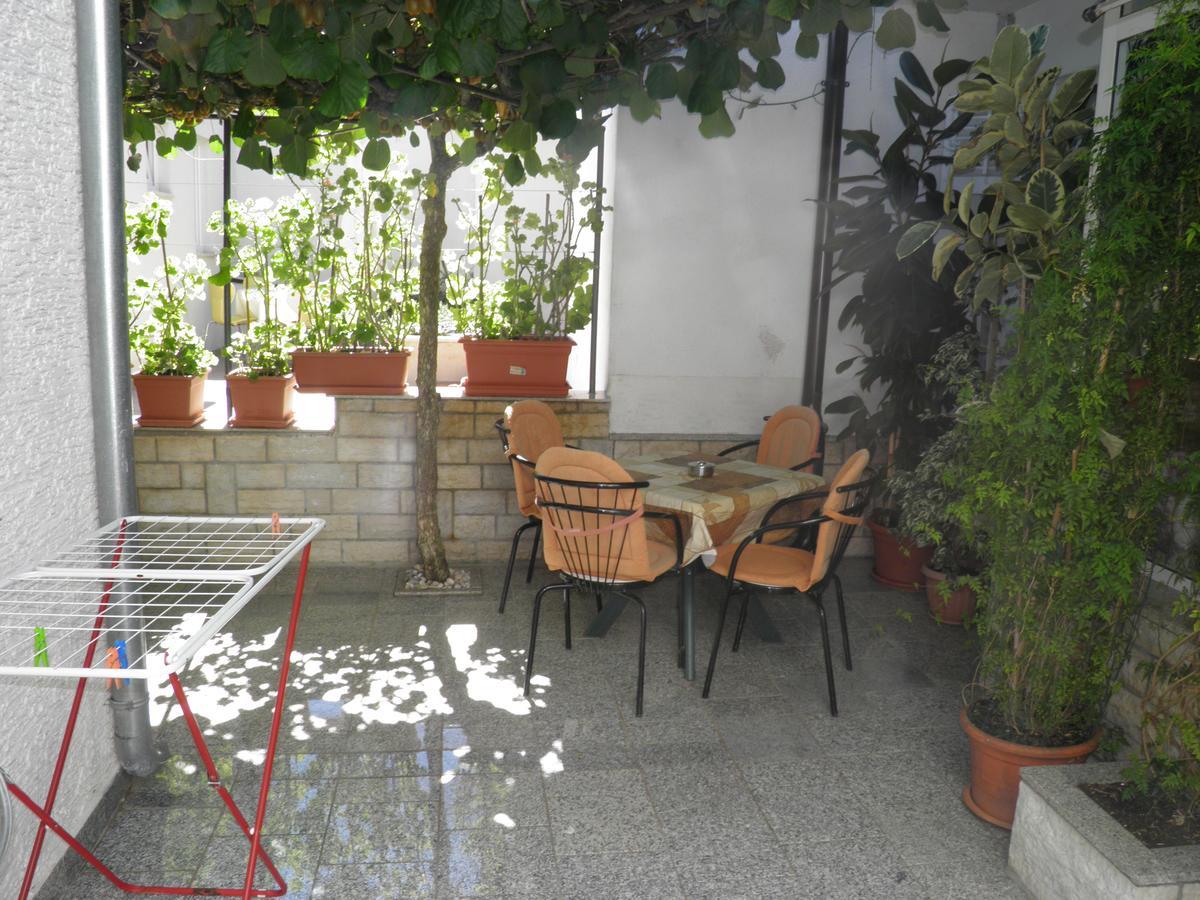 Apartment Mira Poreč Exteriör bild