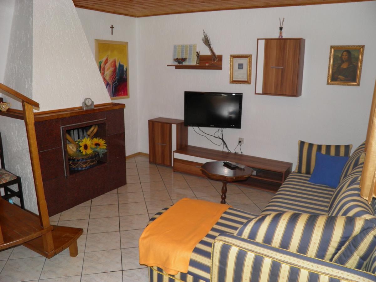 Apartment Mira Poreč Exteriör bild